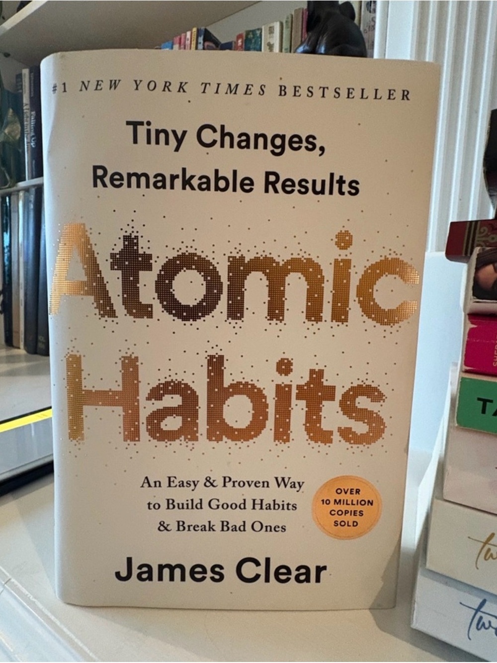 Atomic Habits Book - White and Gold